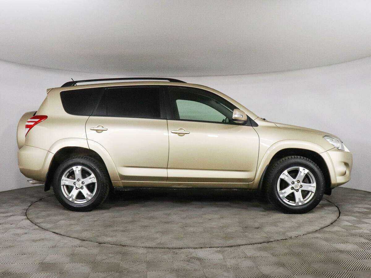 Купить Toyota RAV4 с пробегом. Фото: #3