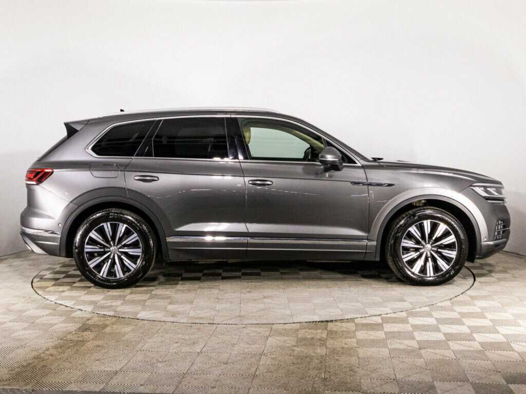Купить Volkswagen Touareg с пробегом. Фото: #3