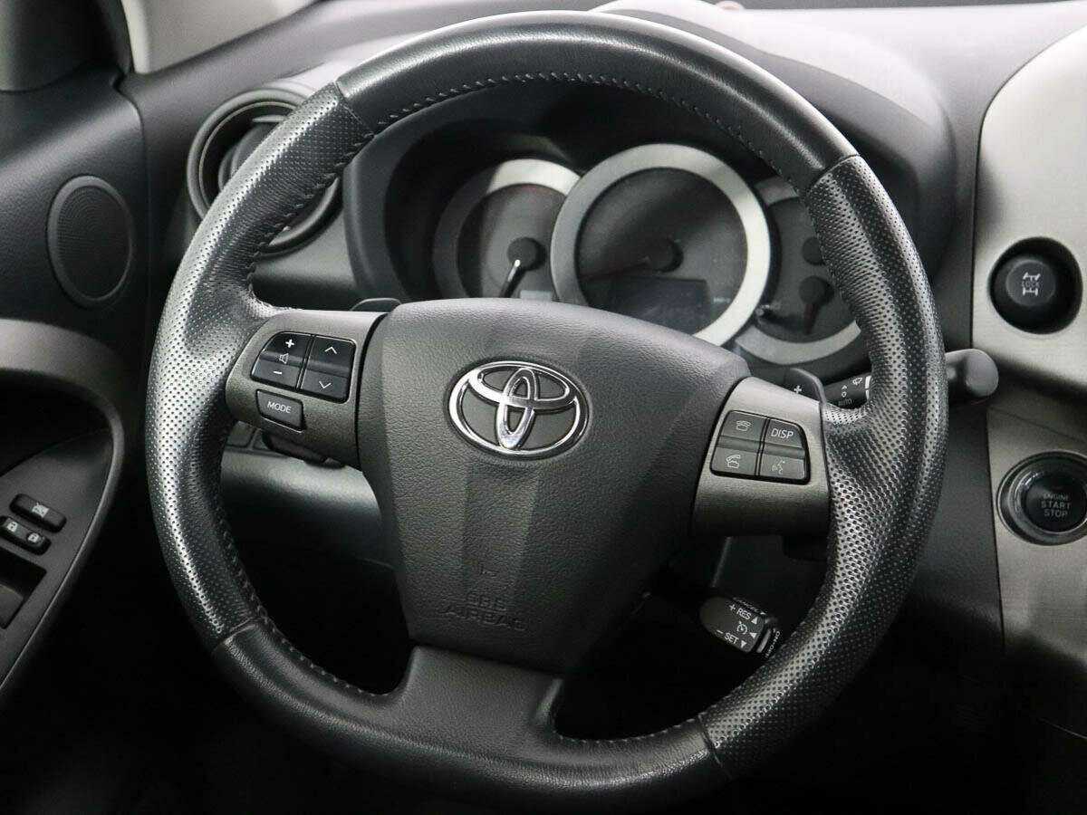 Купить Toyota RAV4 с пробегом. Фото: #12