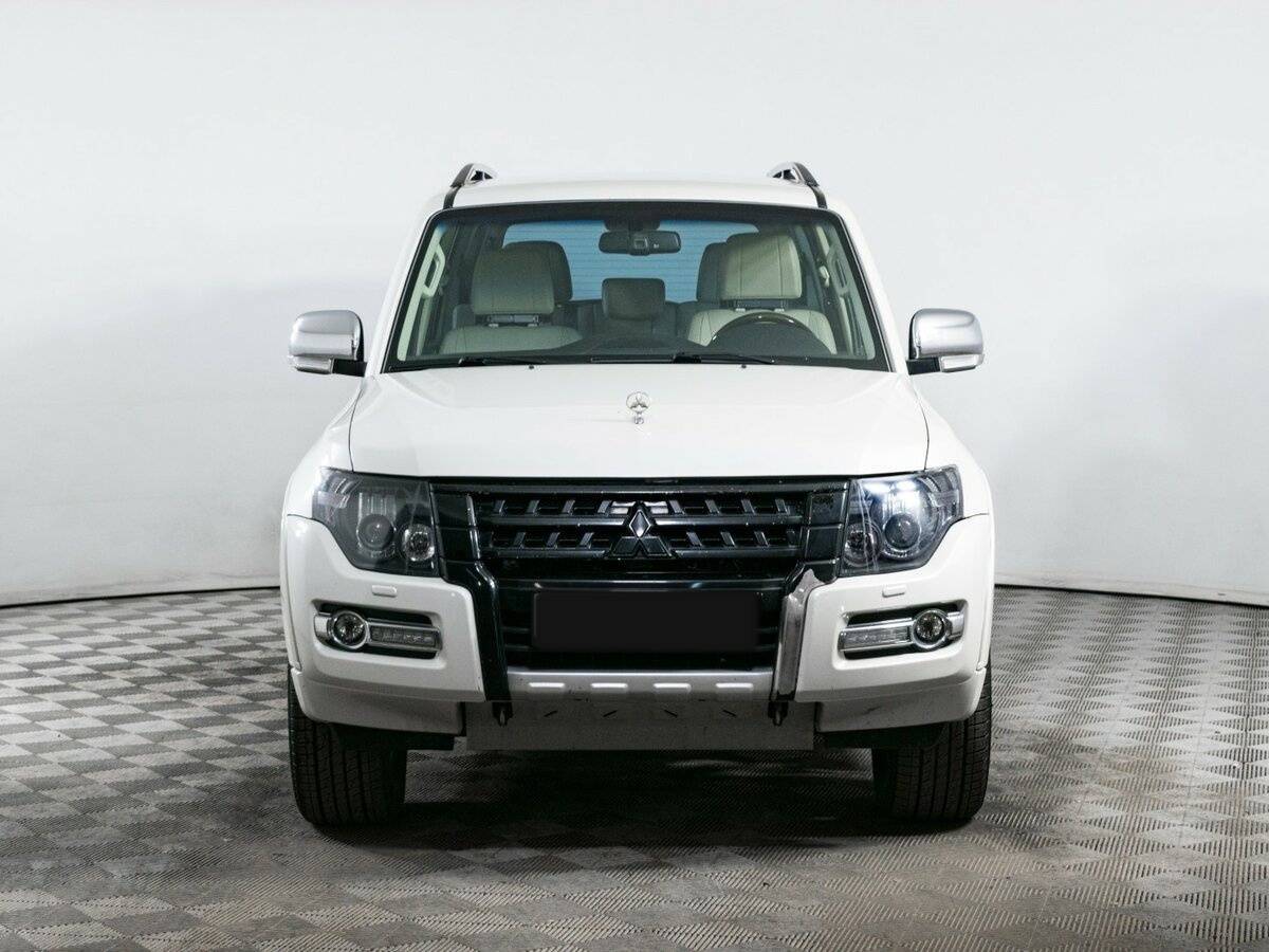 Купить Mitsubishi Pajero с пробегом. Фото: #1