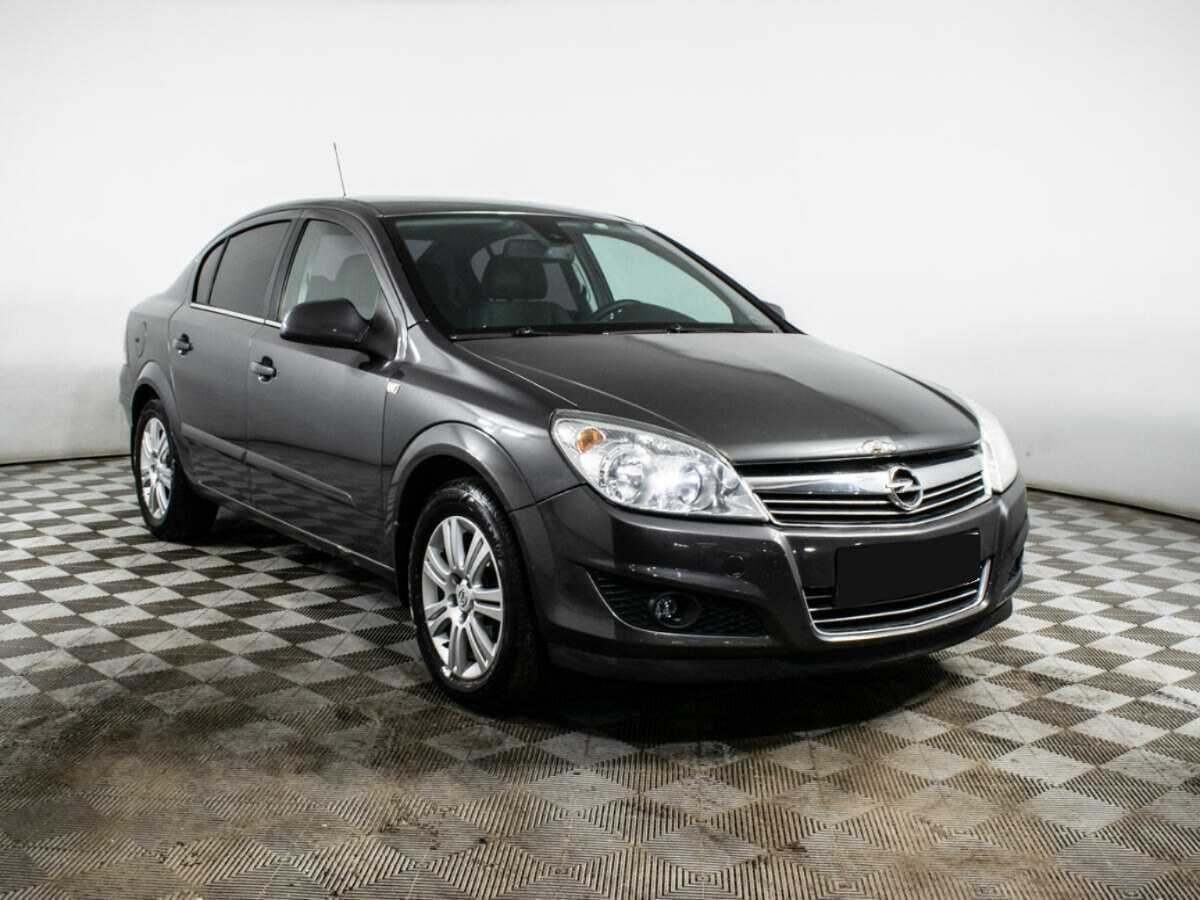 Купить Opel Astra с пробегом. Фото: #2