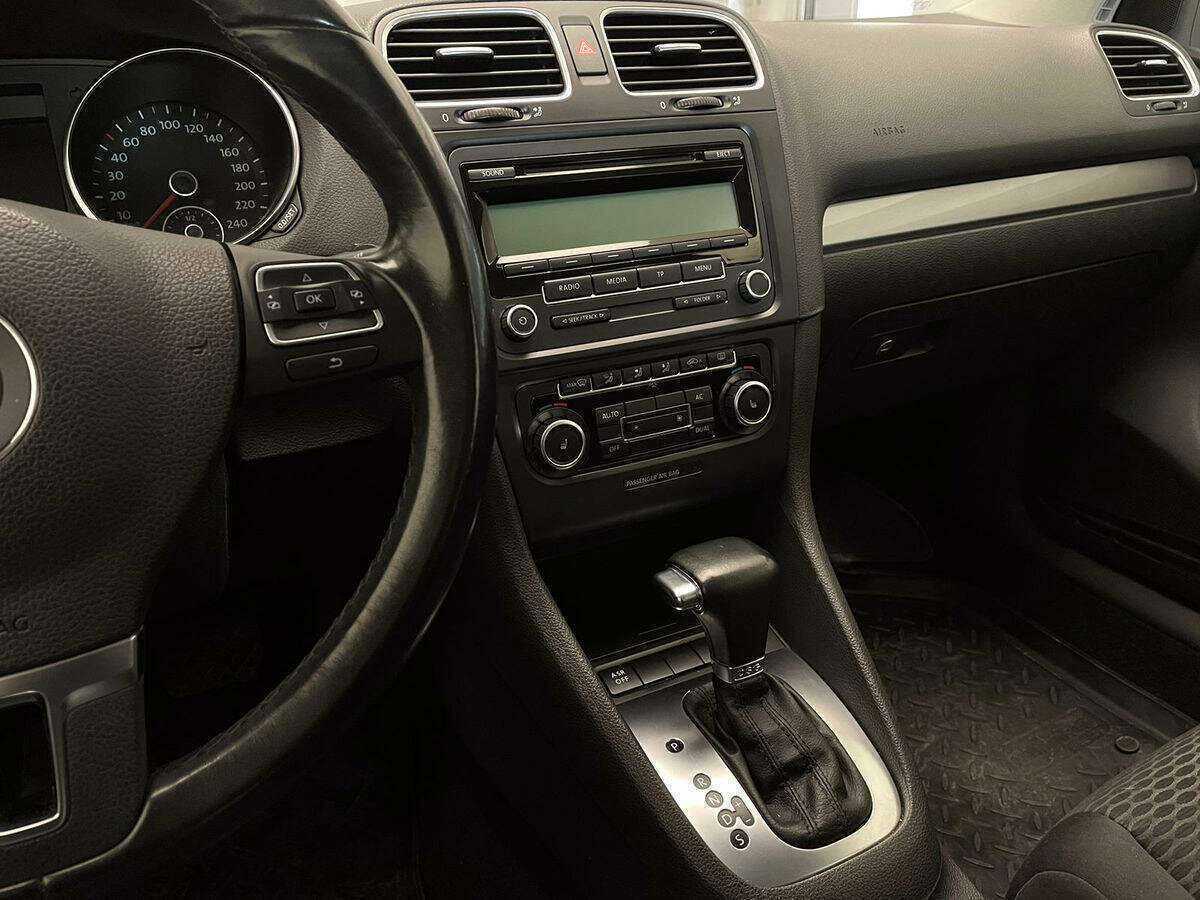 Купить Volkswagen Golf с пробегом. Фото: #13