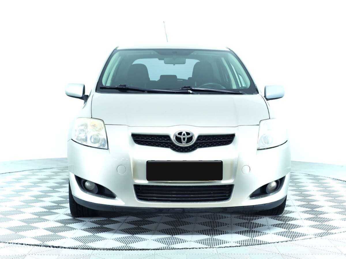 Купить Toyota Auris с пробегом. Фото: #1