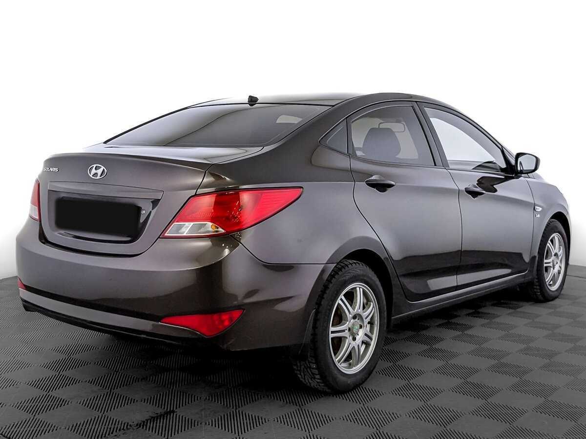 Купить Hyundai Solaris с пробегом. Фото: #4