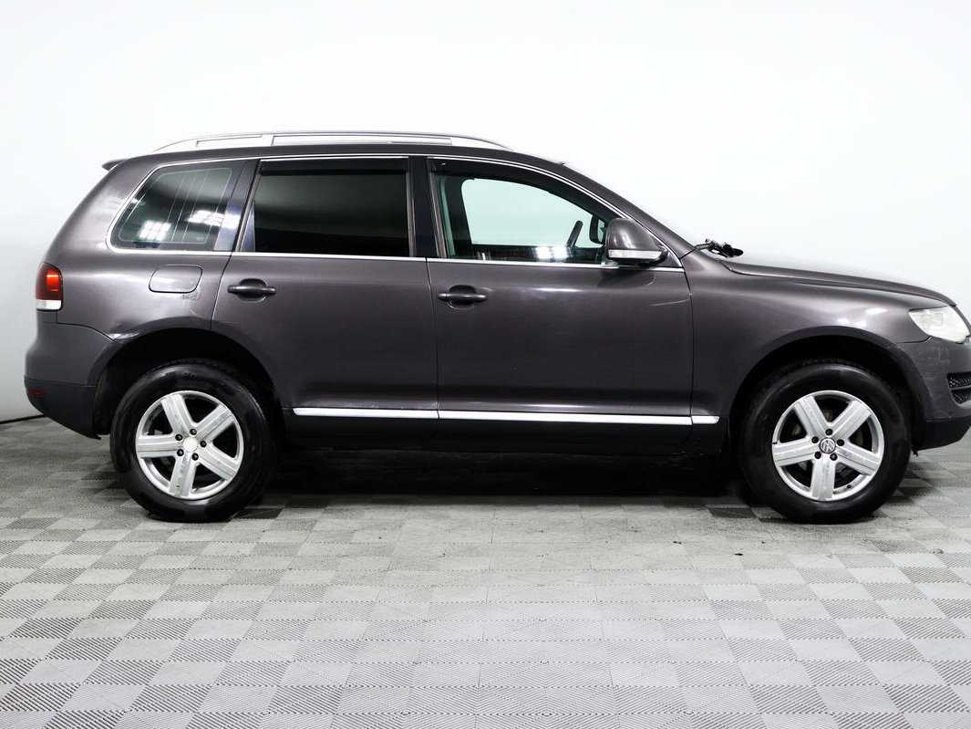 Купить Volkswagen Touareg с пробегом. Фото: #3