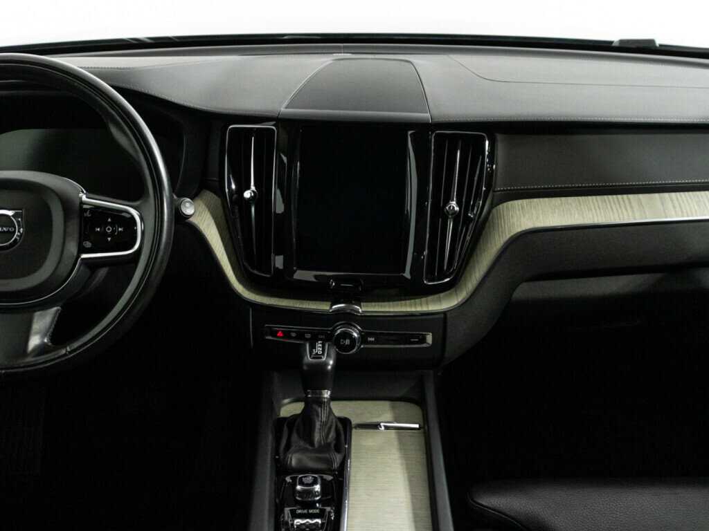 Купить Volvo XC60 с пробегом. Фото: #13