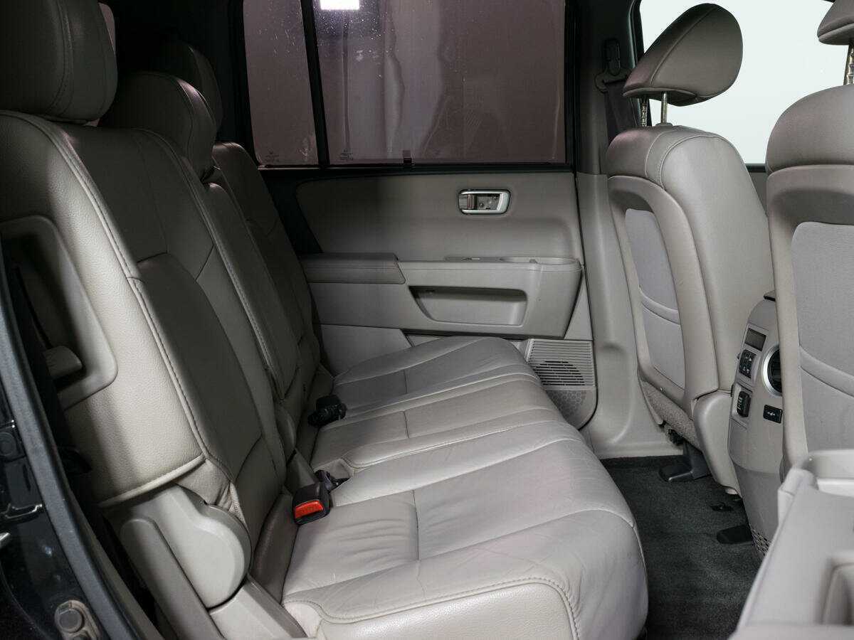 Купить Honda Pilot с пробегом. Фото: #9