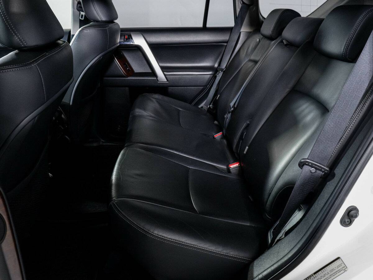 Купить Toyota Land Cruiser Prado с пробегом. Фото: #9