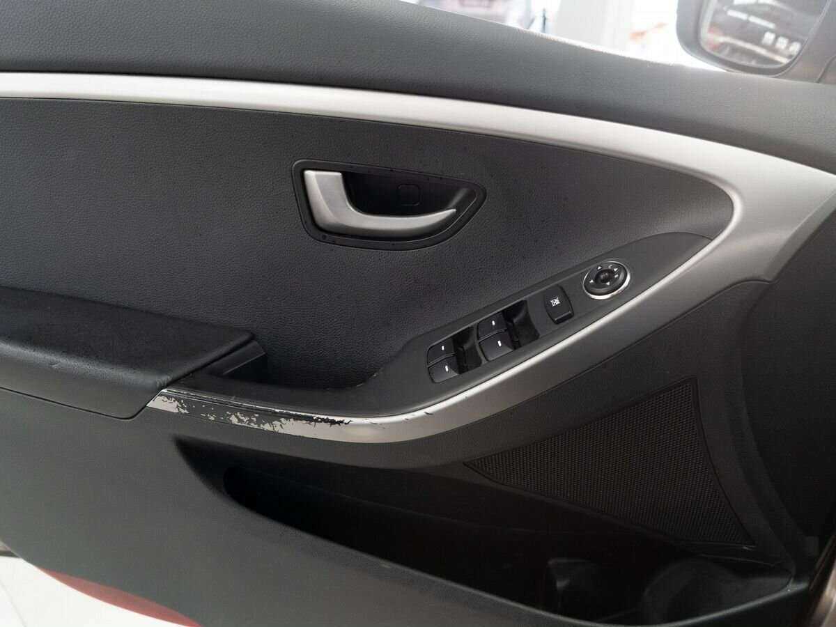Купить Hyundai i30 с пробегом. Фото: #14