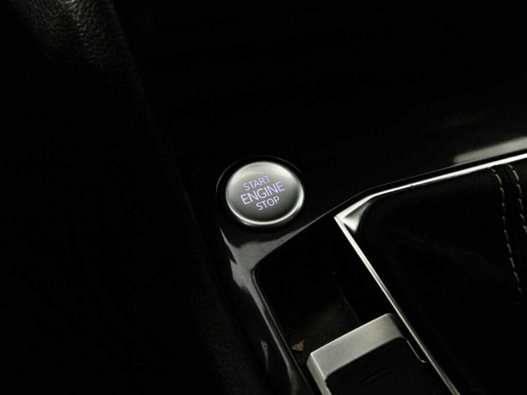 Купить Volkswagen Tiguan с пробегом. Фото: #17