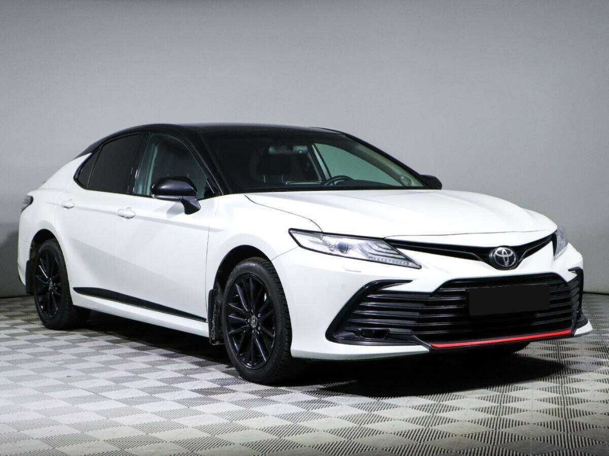 Купить Toyota Camry с пробегом. Фото: #2