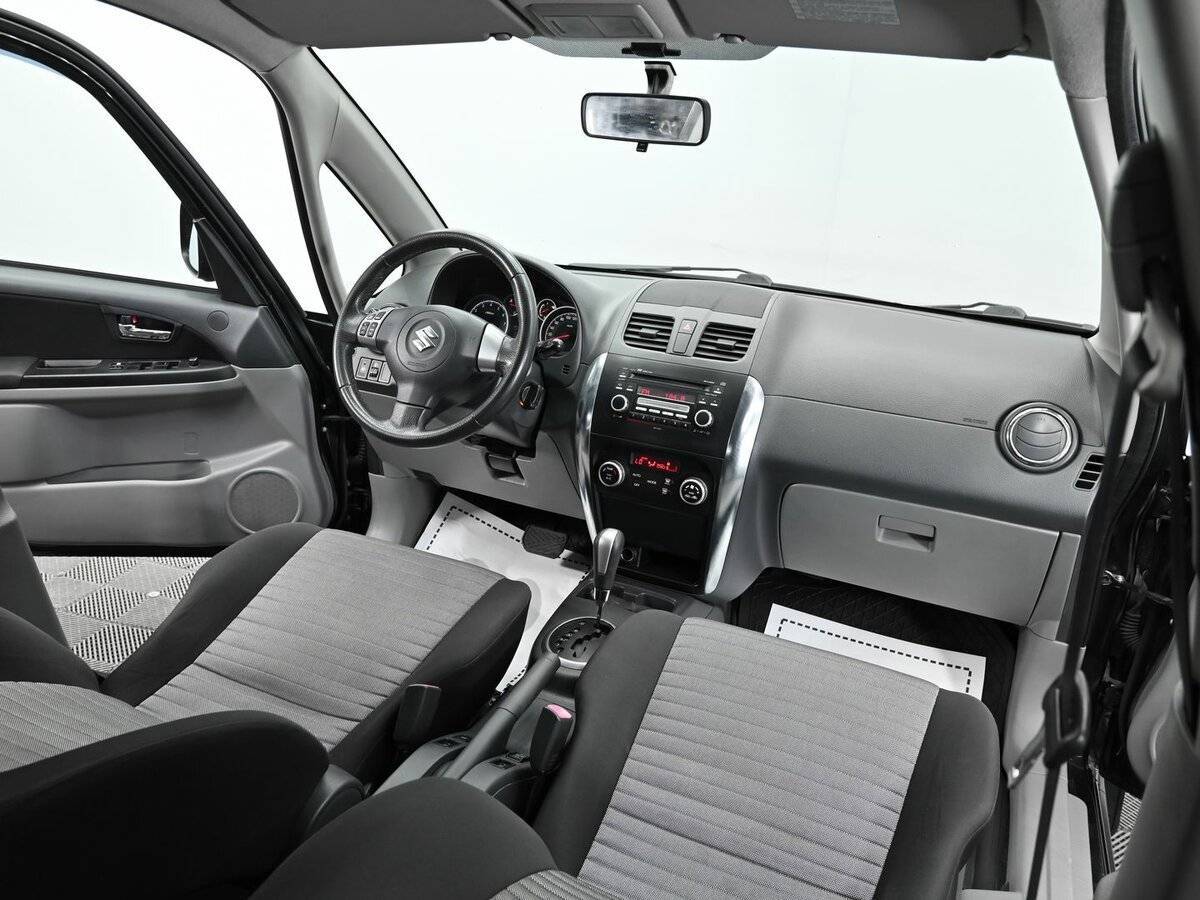 Купить Suzuki SX4 с пробегом. Фото: #11