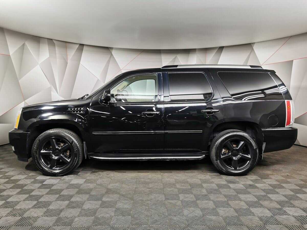 Купить Cadillac Escalade с пробегом. Фото: #4