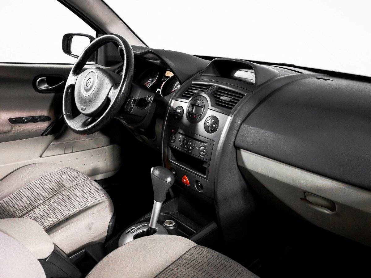 Купить Renault Megane с пробегом. Фото: #8
