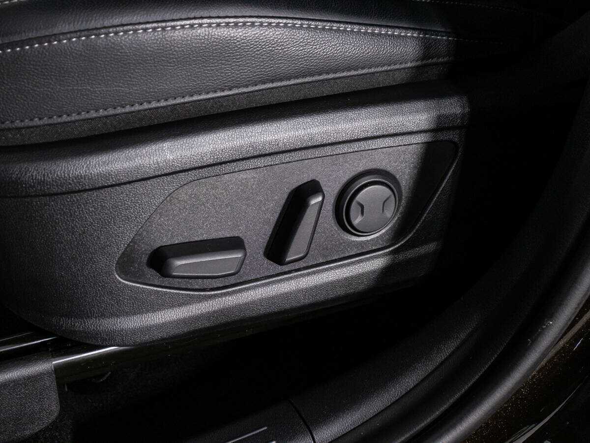 Купить Kia Sorento с пробегом. Фото: #23