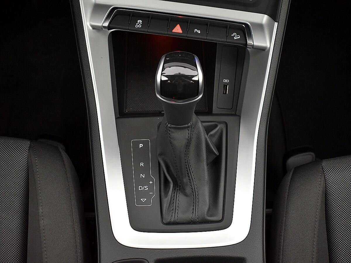 Купить Audi Q3 с пробегом. Фото: #17
