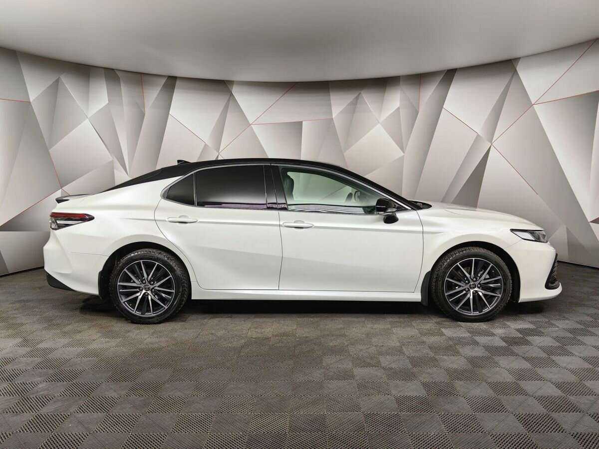 Купить Toyota Camry с пробегом. Фото: #5