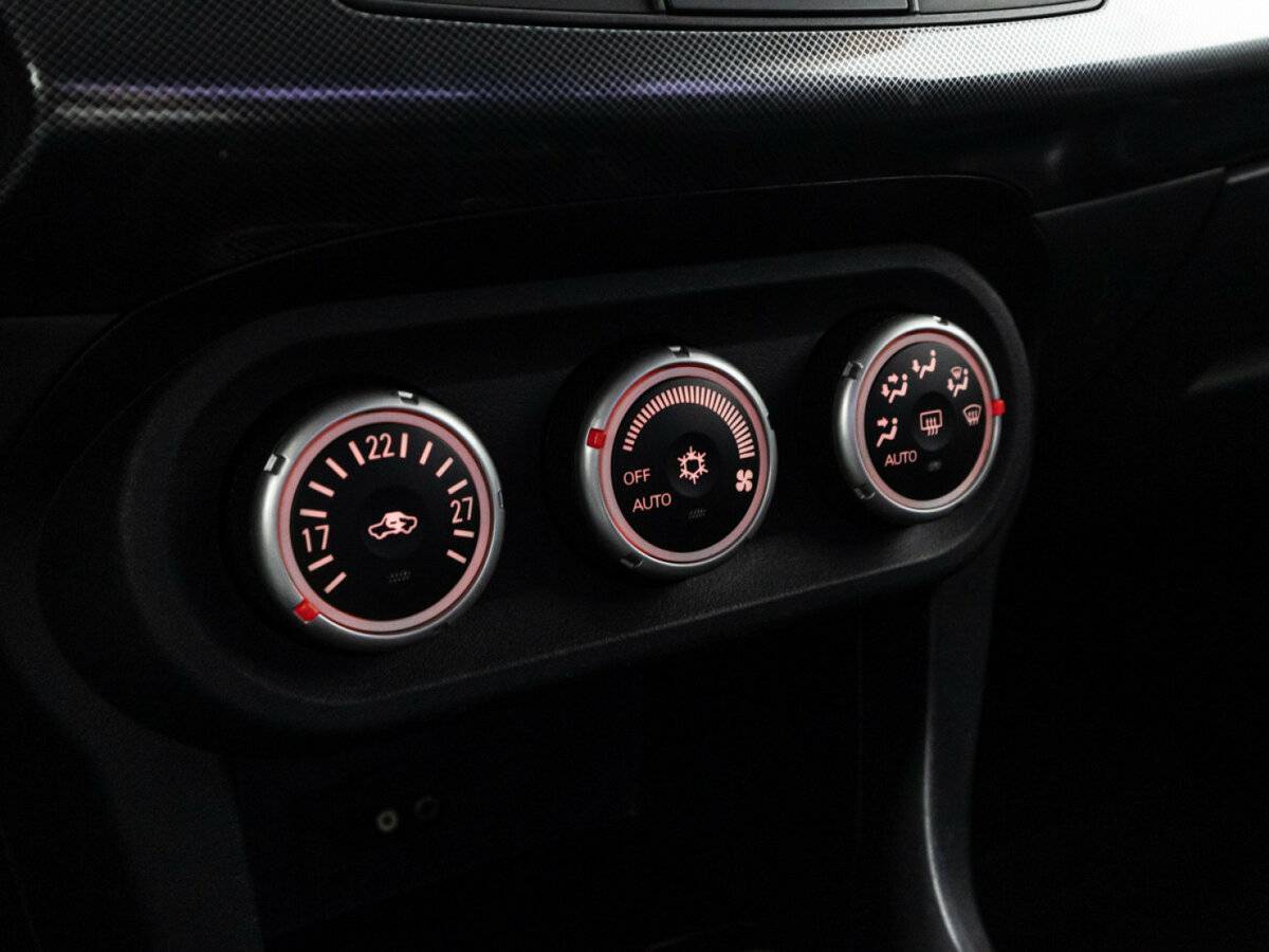 Купить Mitsubishi Lancer с пробегом. Фото: #15