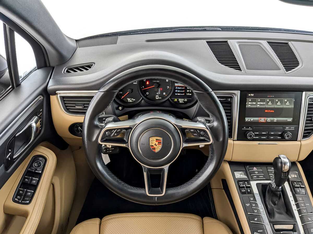Купить Porsche Macan с пробегом. Фото: #21