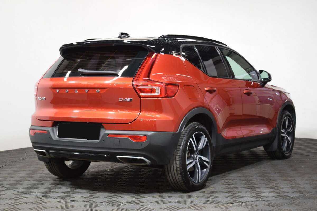 Купить Volvo XC40 с пробегом. Фото: #3