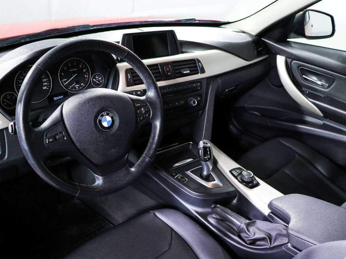 Купить BMW 3 серии с пробегом. Фото: #12