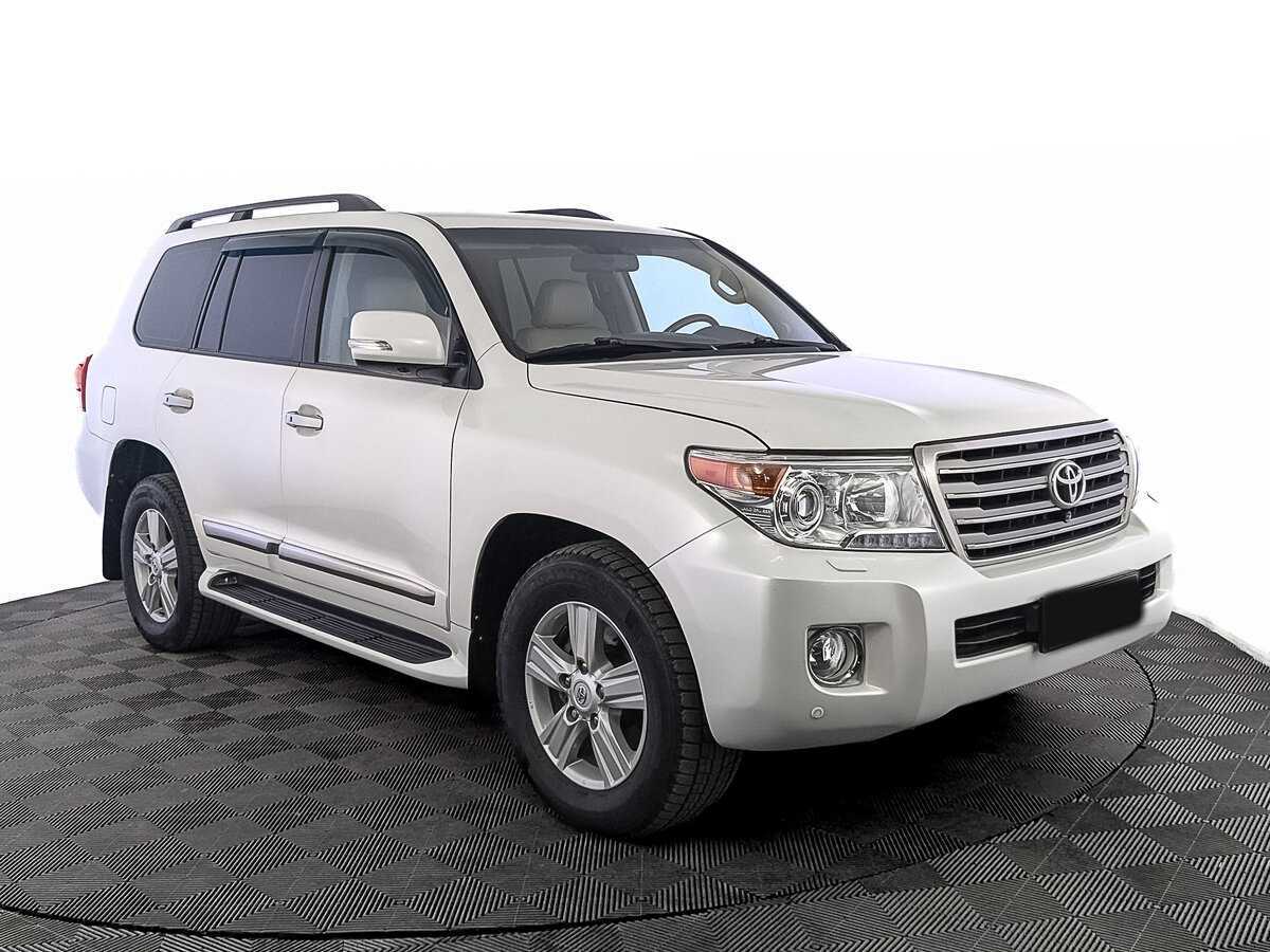 Купить Toyota Land Cruiser с пробегом. Фото: #2