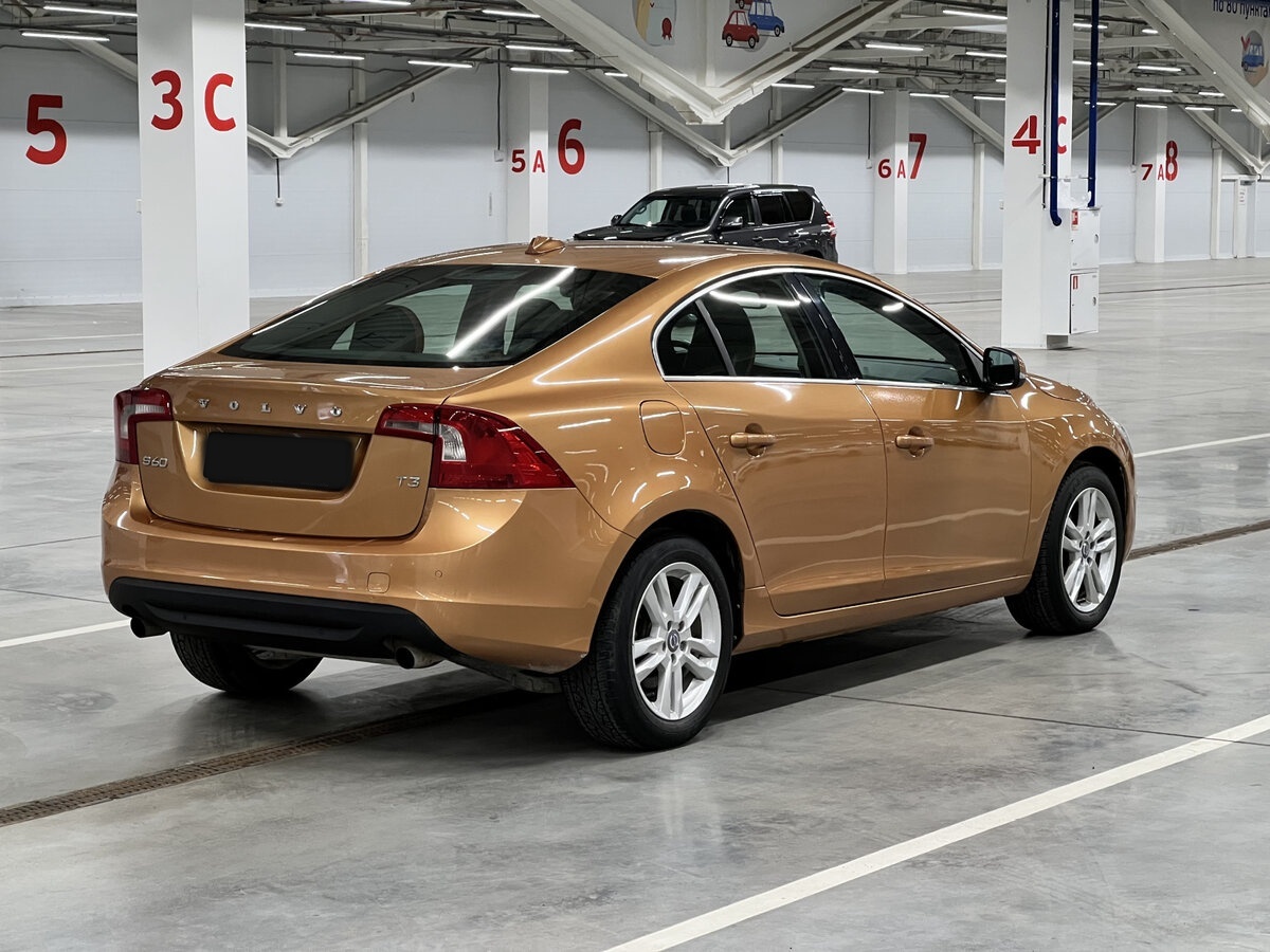 Купить Volvo S60 с пробегом. Фото: #4