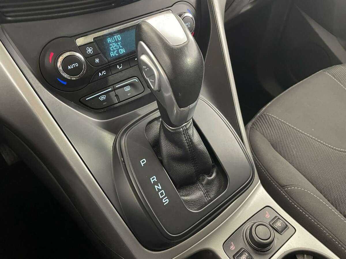 Купить Ford Kuga с пробегом. Фото: #12