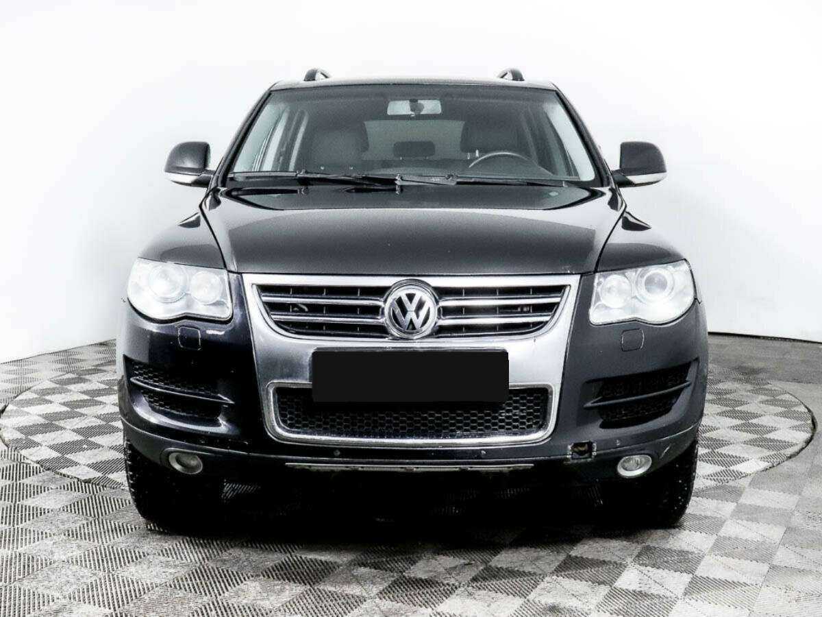 Купить Volkswagen Touareg с пробегом. Фото: #1