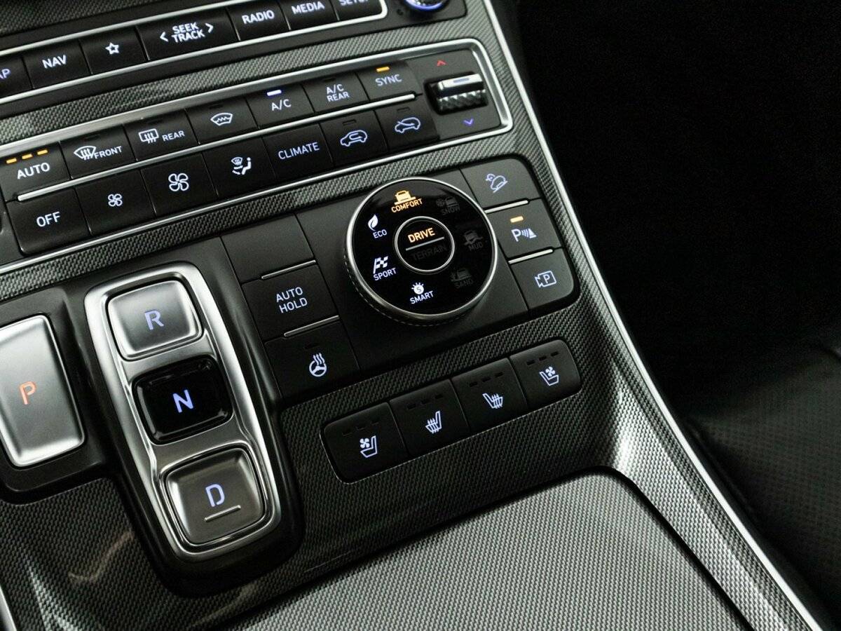 Купить Hyundai Santa Fe с пробегом. Фото: #24