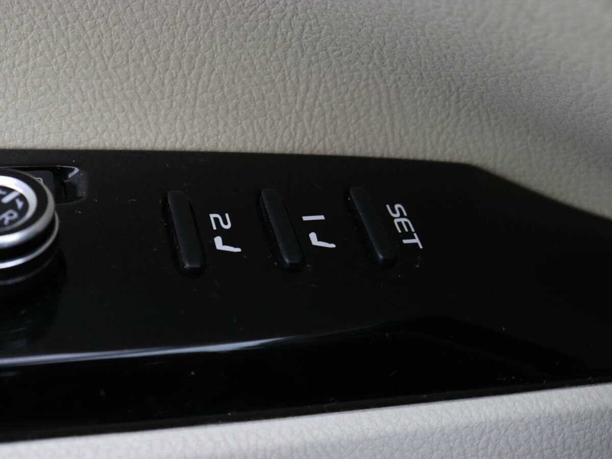 Купить Toyota Camry с пробегом. Фото: #15
