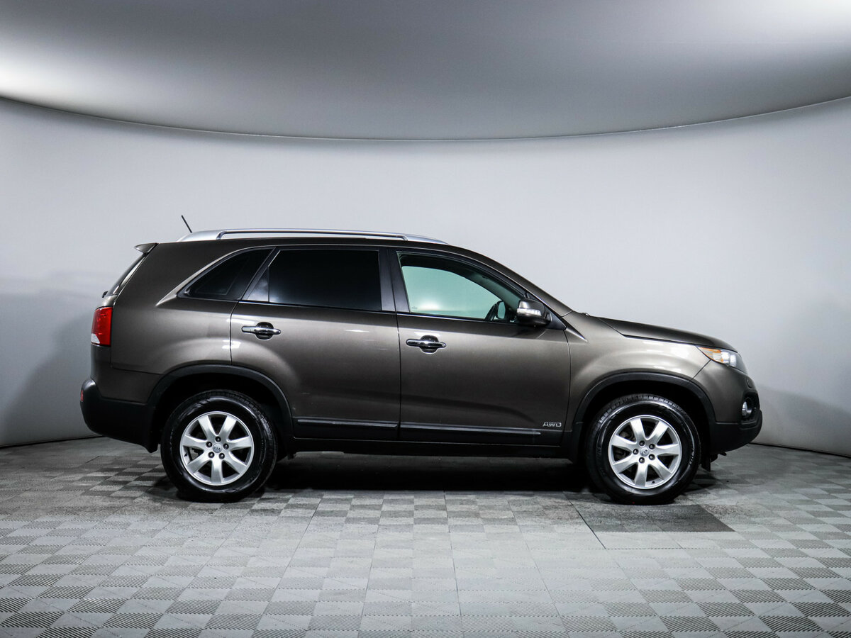 Купить Kia Sorento с пробегом. Фото: #3