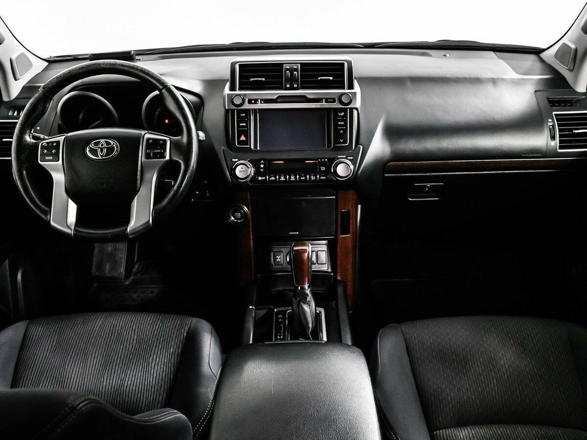 Купить Toyota Land Cruiser Prado с пробегом. Фото: #10