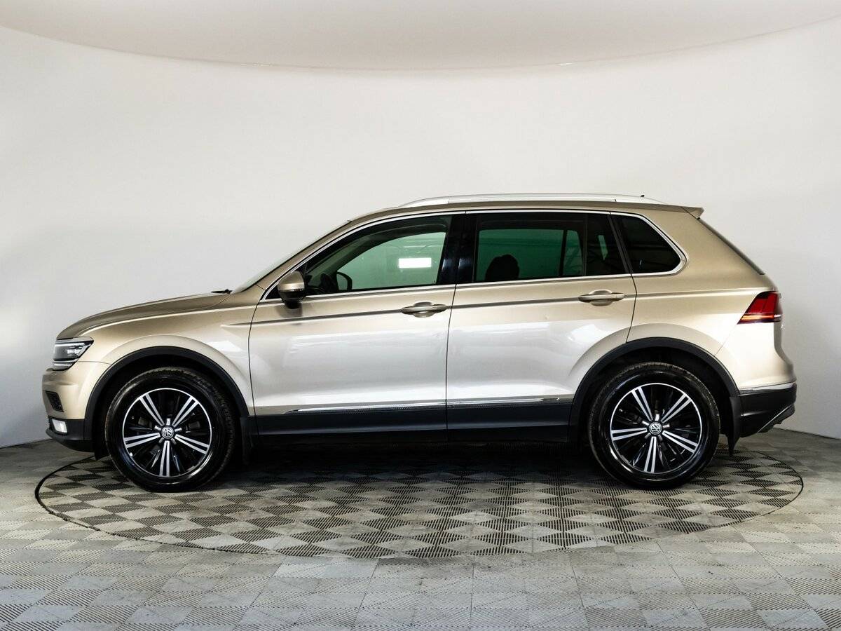 Купить Volkswagen Tiguan с пробегом. Фото: #7