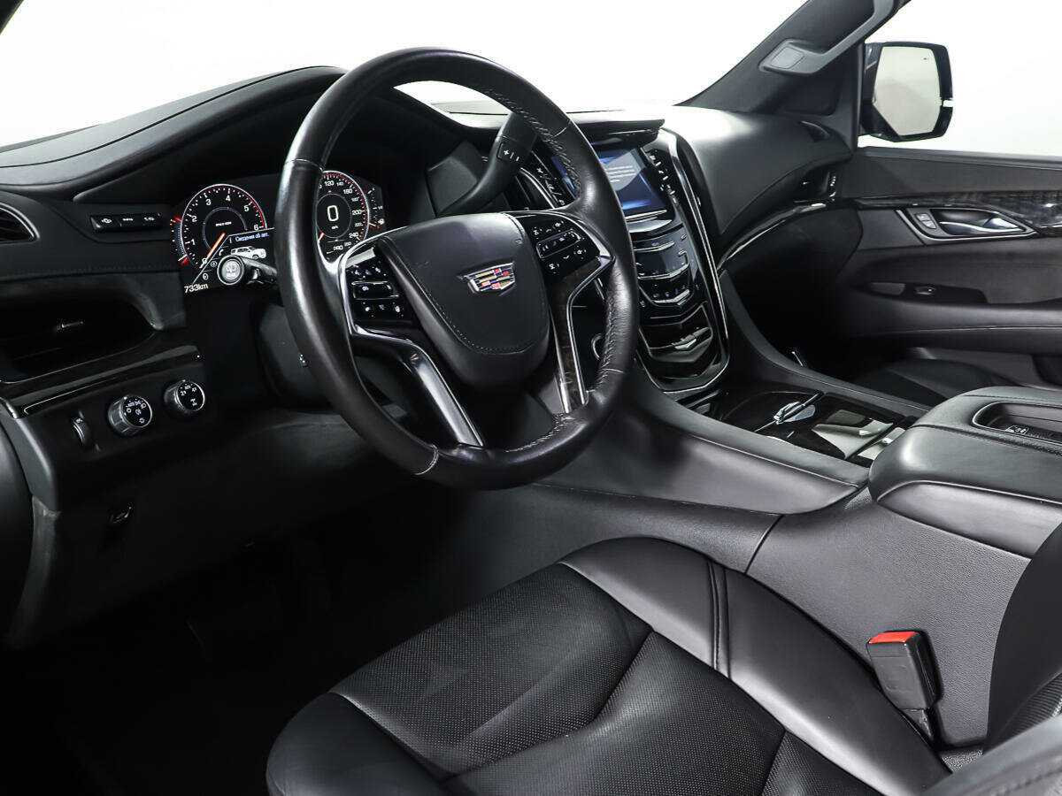 Купить Cadillac Escalade с пробегом. Фото: #12