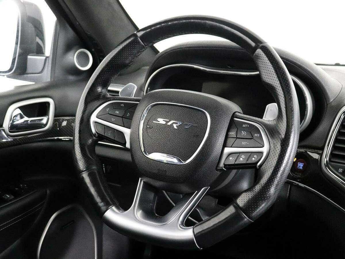 Купить Jeep Grand Cherokee с пробегом. Фото: #14