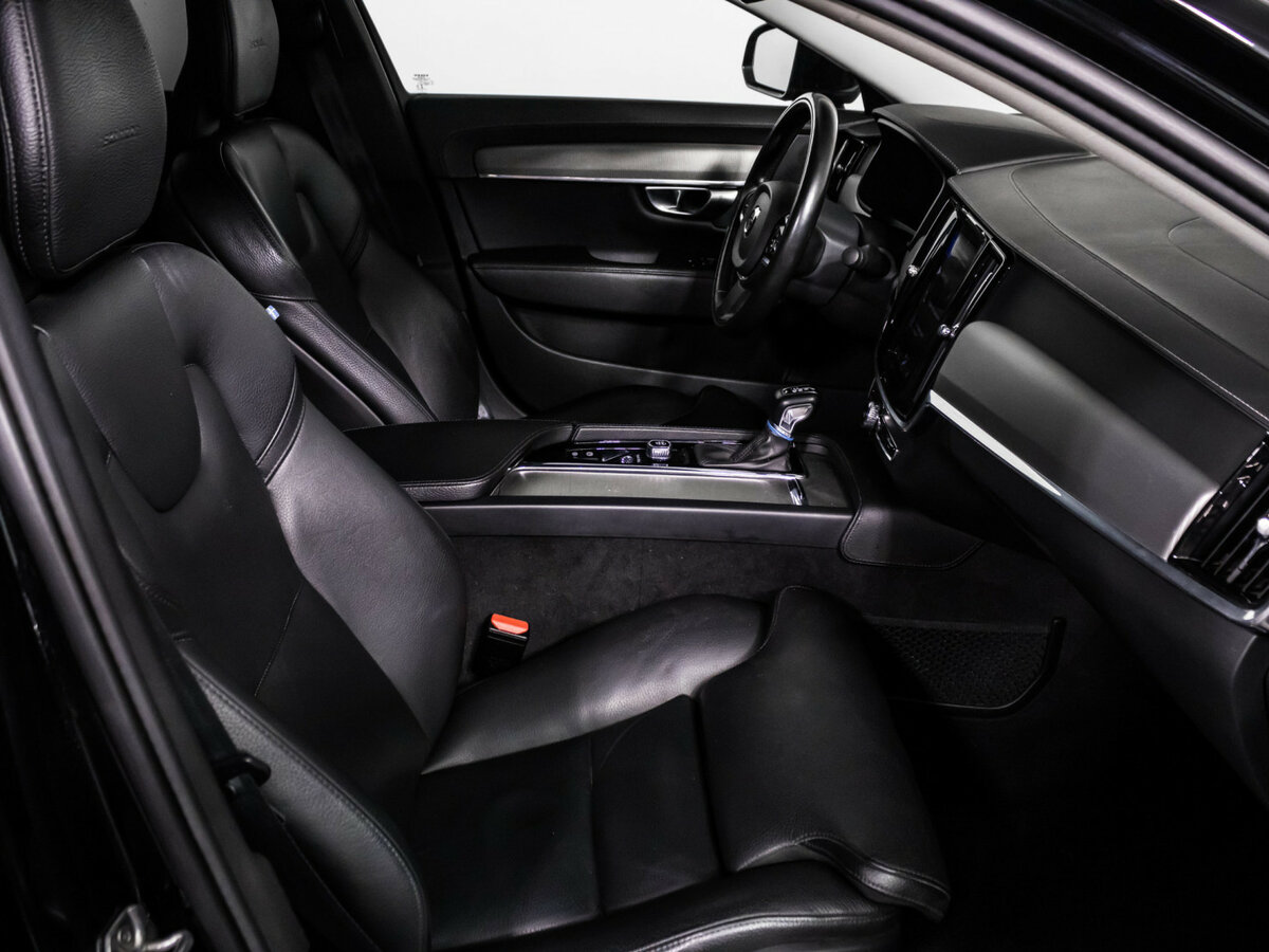 Купить Volvo S90 с пробегом. Фото: #14