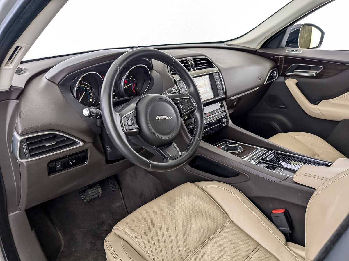 Купить Jaguar F-Pace с пробегом. Фото: #15