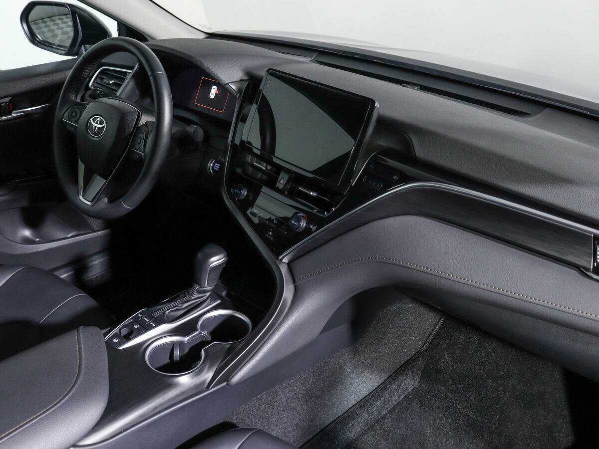 Купить Toyota Camry с пробегом. Фото: #8