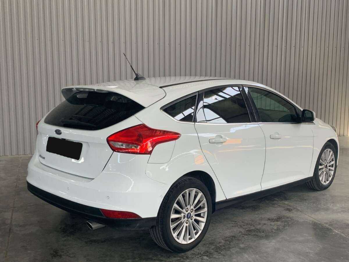Купить Ford Focus с пробегом. Фото: #4