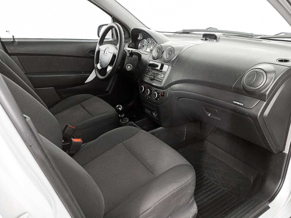 Купить Chevrolet Aveo с пробегом. Фото: #5