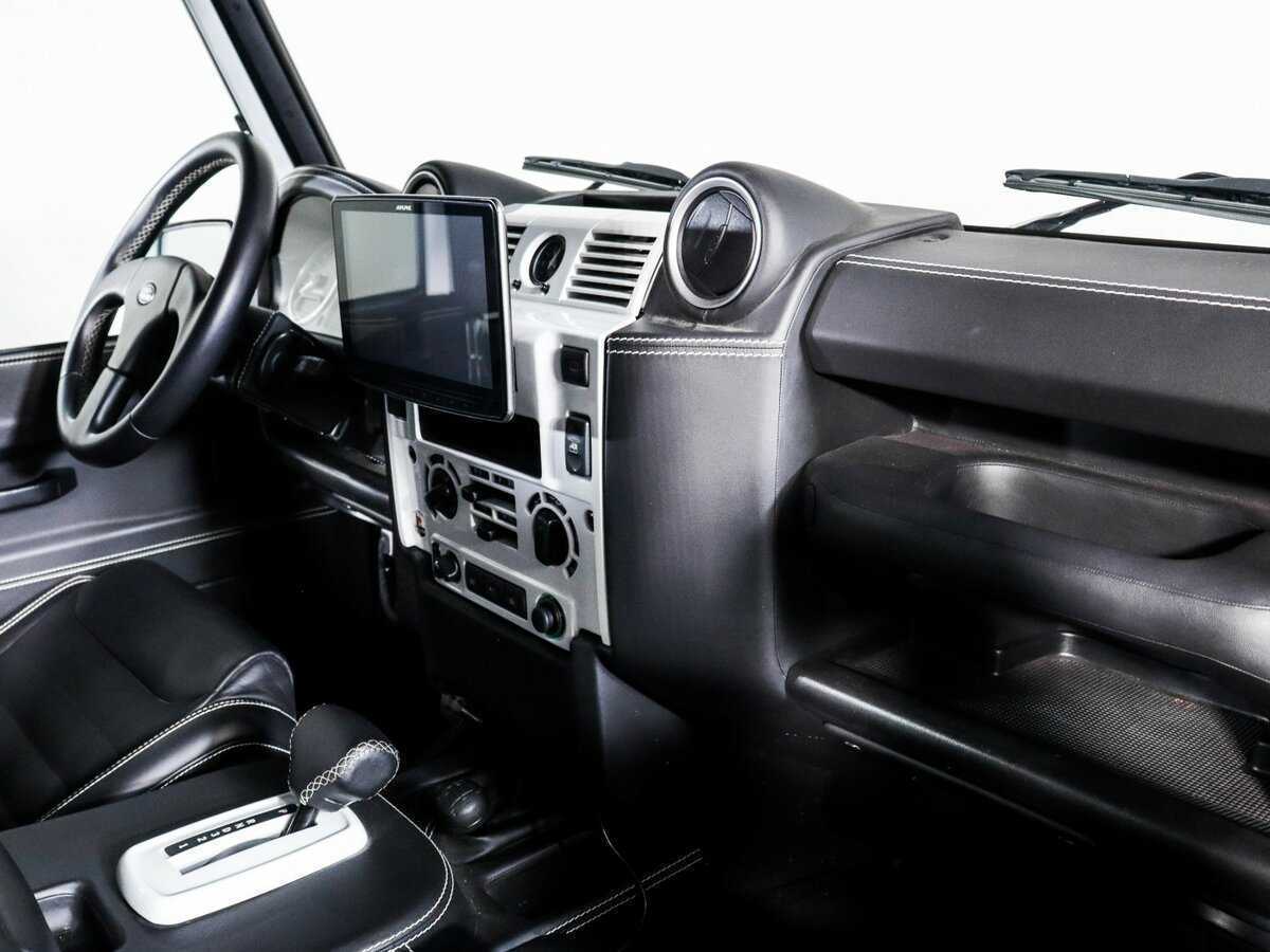 Купить Land Rover Defender с пробегом. Фото: #8
