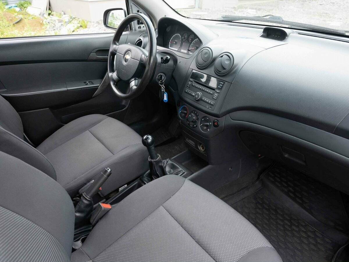 Купить Chevrolet Aveo с пробегом. Фото: #10