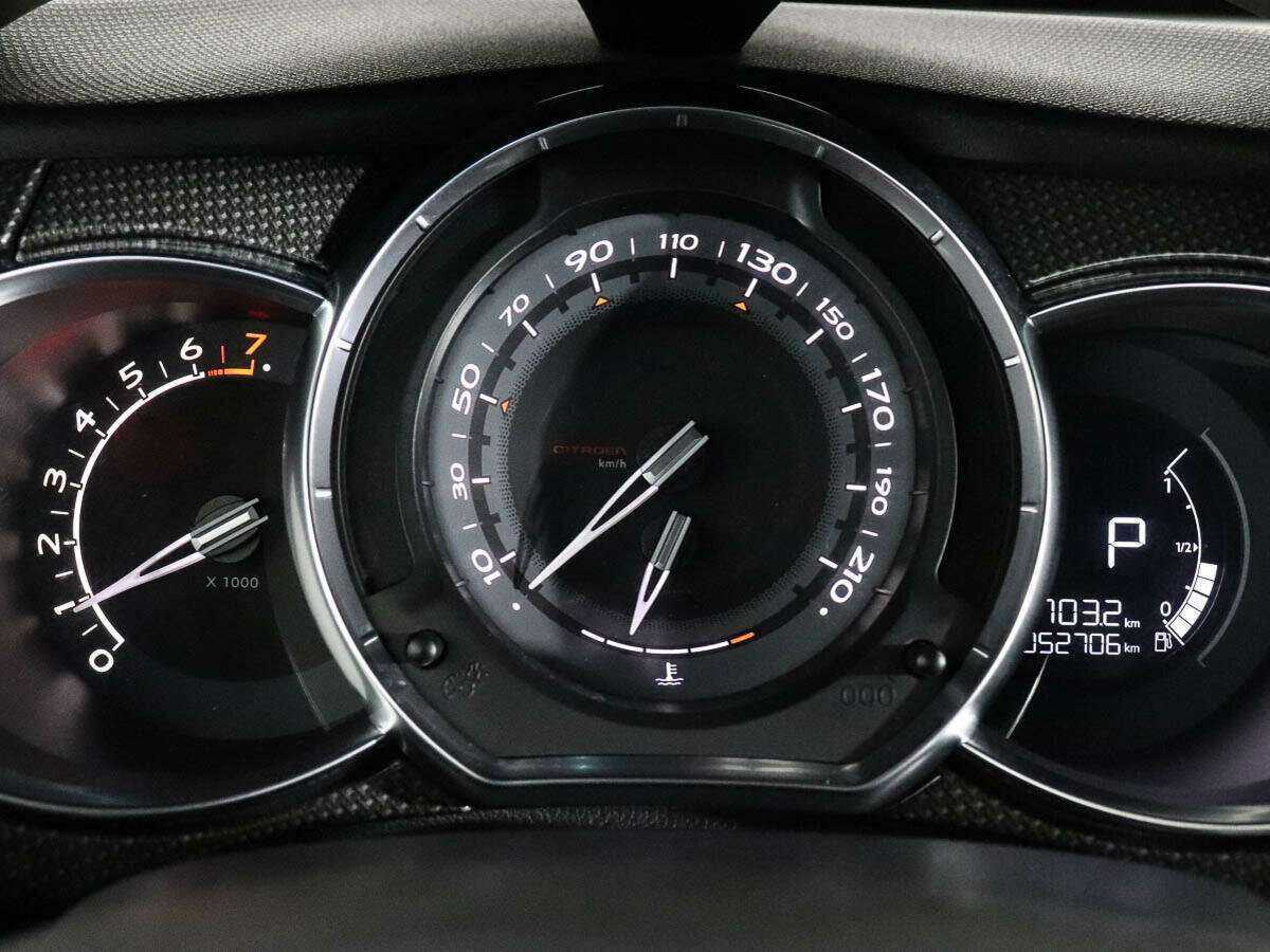Купить Citroen DS3 с пробегом. Фото: #9