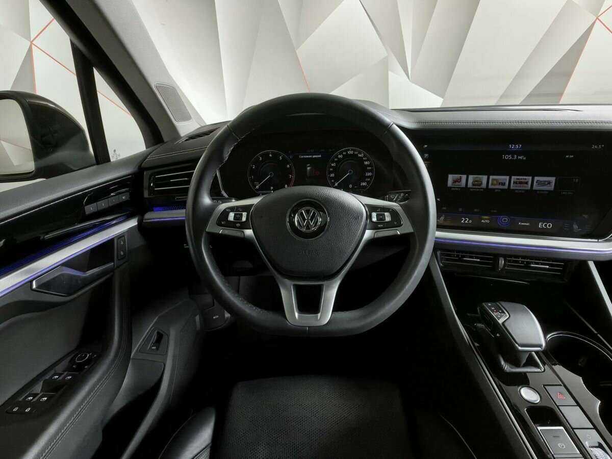 Купить Volkswagen Touareg с пробегом. Фото: #14