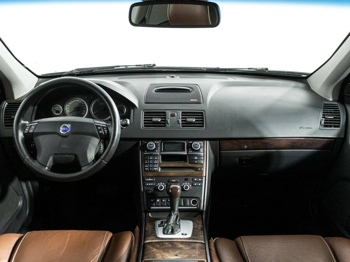Купить Volvo XC90 с пробегом. Фото: #10