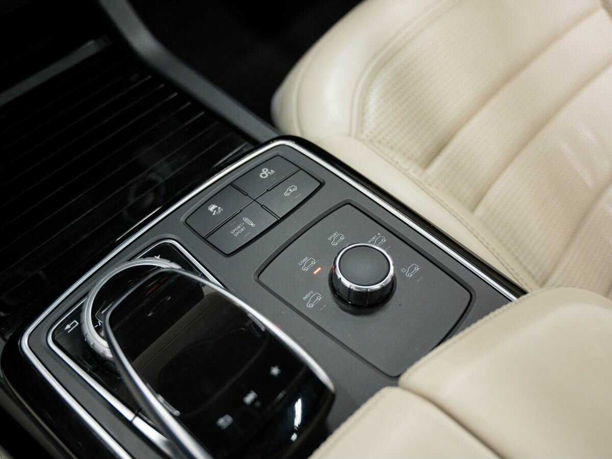 Купить Mercedes-Benz GLE AMG с пробегом. Фото: #17