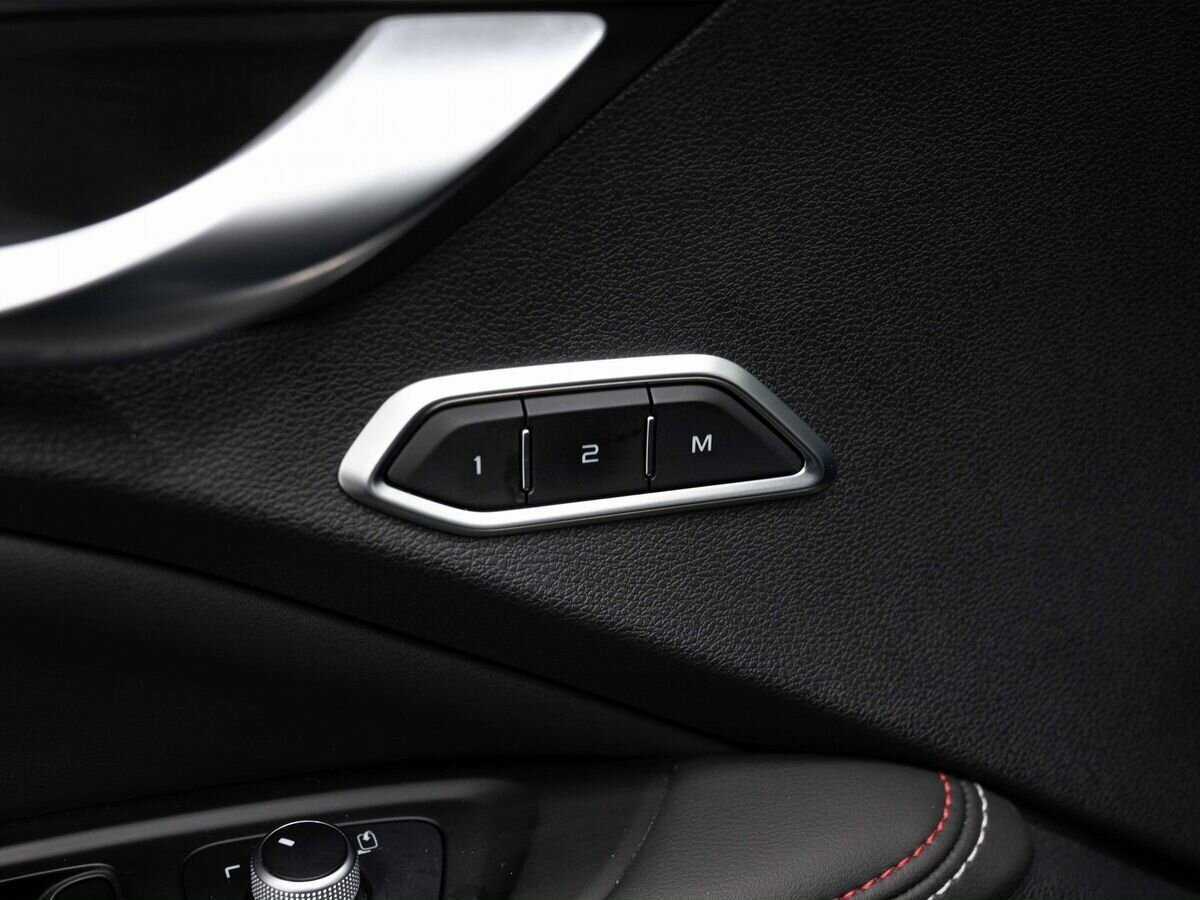 Купить Geely Tugella с пробегом. Фото: #17