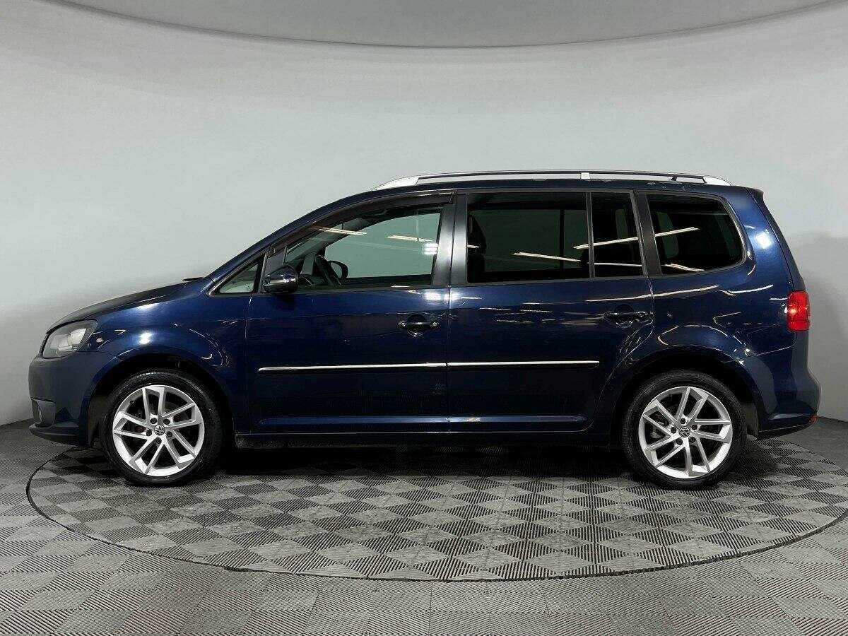 Купить Volkswagen Touran с пробегом. Фото: #7