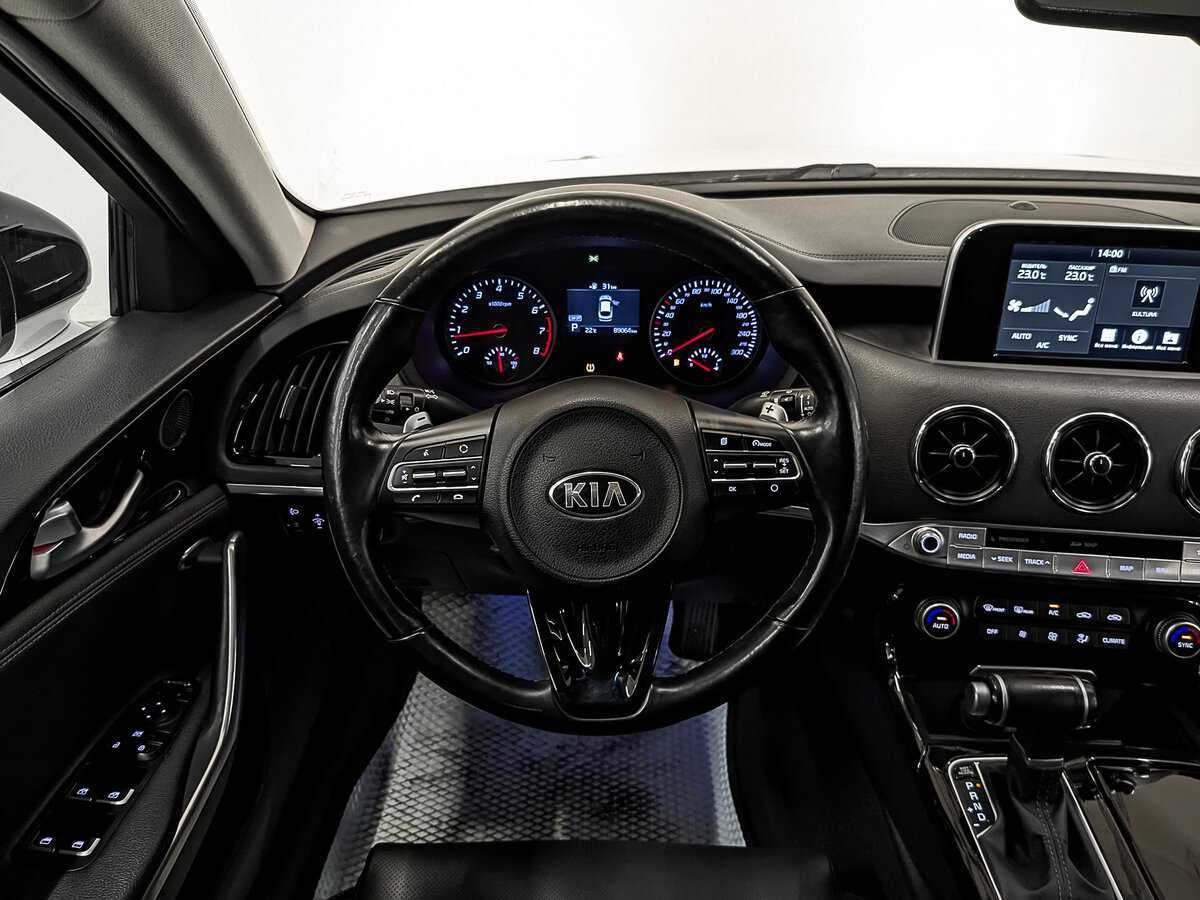 Купить Kia Stinger с пробегом. Фото: #19